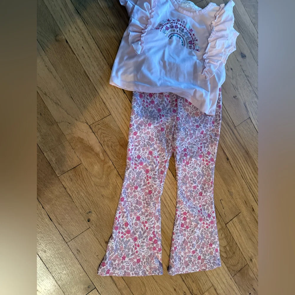 Pink Ruffled Kids Matching Set - Picture 2 of 3